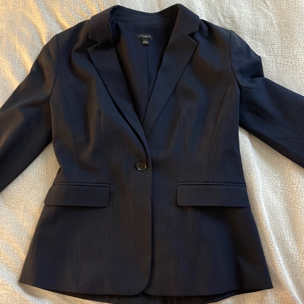 Ann Taylor women’s suit